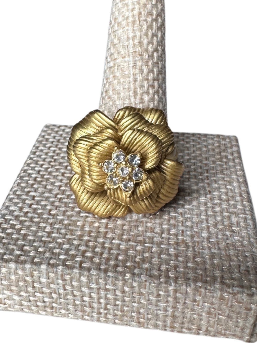 Gold Floral Crystal Accent Ring - Women Jewelry - Picture 3 of 4